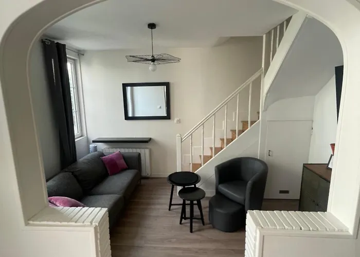Petite Maison Place Du Marche
